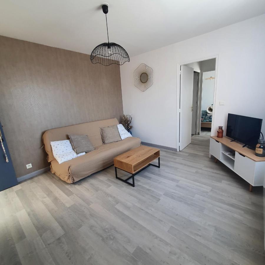 Appartement De La Tour 埃佩尔奈 外观 照片